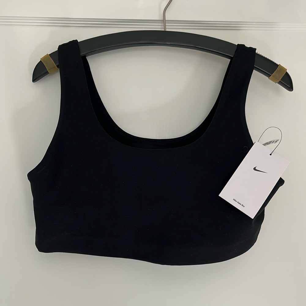 NWT Nike Alate Bra